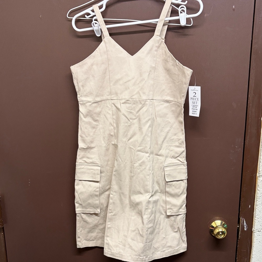 Chic Beige Sleeveless Mini Dress